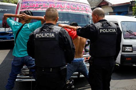 El Salvador Says 10000 Arrested In Sweeping Gang Crackdown Gun Violence News Al Jazeera