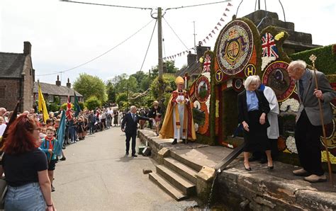 18 photographs of Endon Well Dressing as hundreds descend on village ...