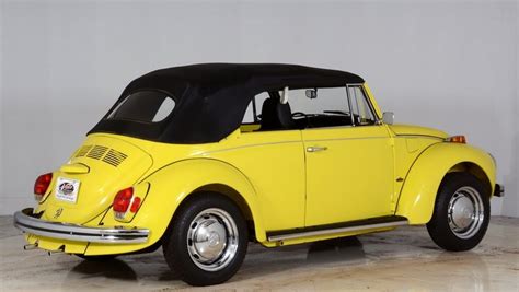 1971 Volkswagen Super Beetle | Volo Museum