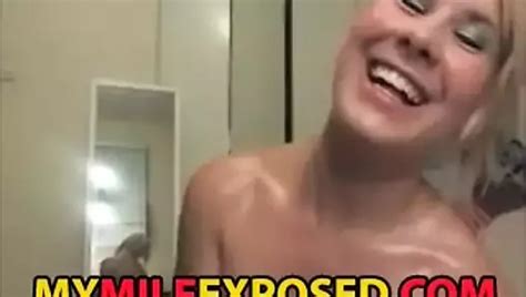 Mijn Milf Blootgestelde Dikke Vrouw In Sexy Zwarte Kousen Masturbeert XHamster