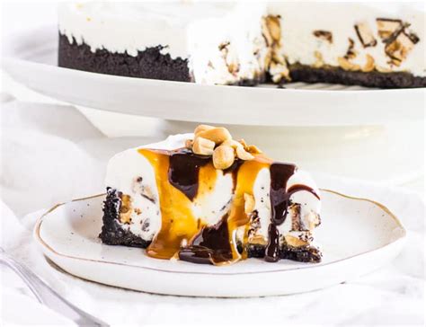 Snickers Ice Cream Cake The Itsy Bitsy Kitchen