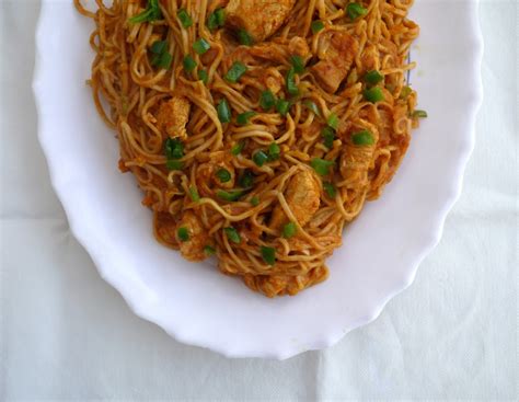 This Muslim Girl Bakes: Spicy Chicken Noodles.