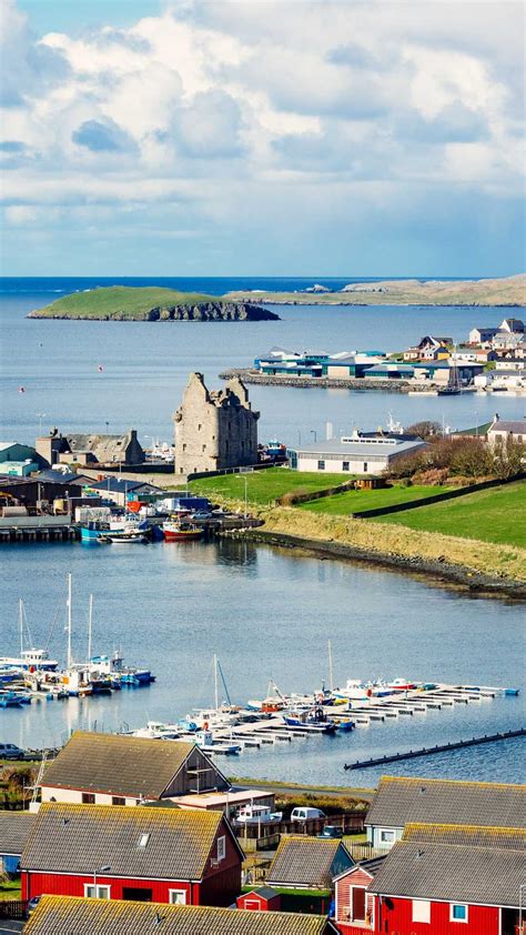 Explore the Enchanting Shetland Islands: Uncover History and Natural Beauty