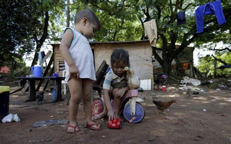 América Latina Más Cerca De La Pobreza Que De La Clase Media Anei A C