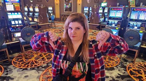 I Put 100 In A Slot At Excalibur S High Limit Room In Las Vegas