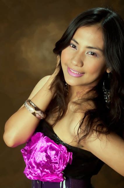 Sensual Pinays Kaye Riguer Pretty And Sensual Pinay