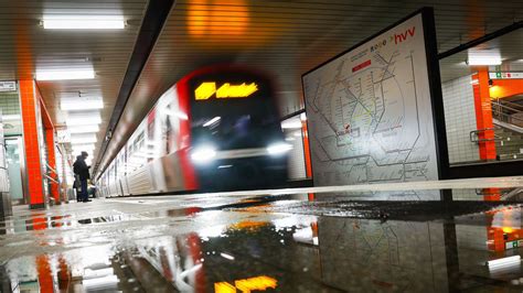 Alle 100 Sekunden Eine U Bahn HVV Startet Testprojekt