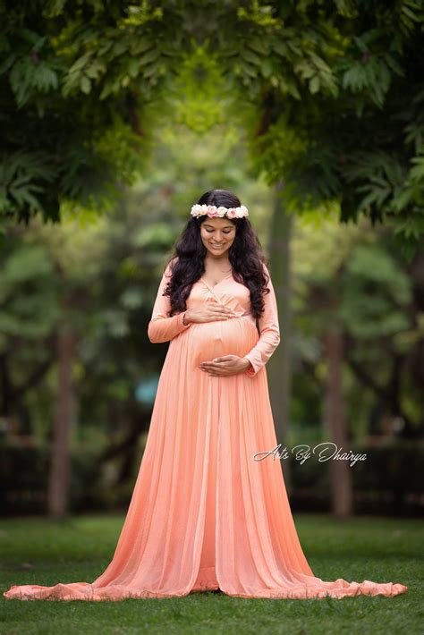 Maternity Photoshoot Gowns Dresses Images 2022