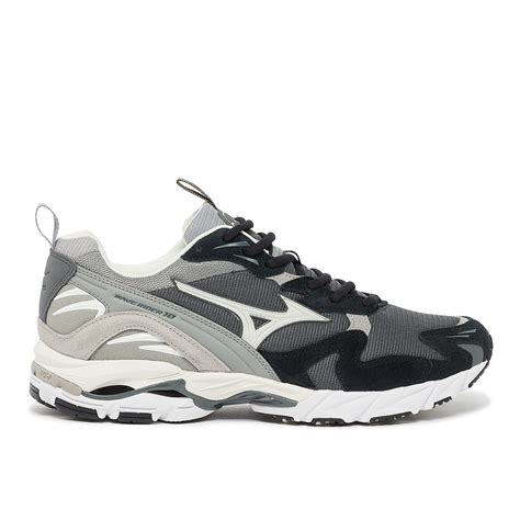 Mizuno Wave Rider