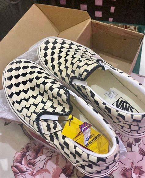 Vans Slip On UV Ink Black White Checkerboard Skate Shoes Men S