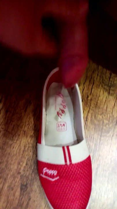 Neighbour Shoe Obuvkata Na Sasedkata Man Porn Ad Xhamster