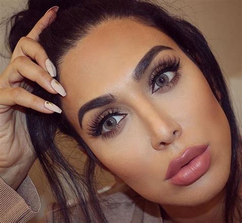 Huda Kattan On Instagram Shophudabeauty Lashes In Samantha Wearing