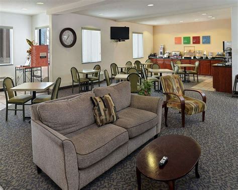 Comfort Inn & Suites Riverton, WY - See Discounts