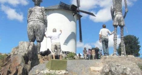 Monumento A Don Quijote De La Mancha En Tandil