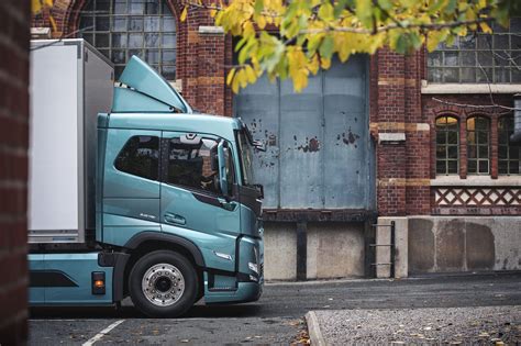 Volvo Trucks Ampl A Su Gama De Camiones El Ctricos Con Los Modelos R Gidos