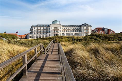 Strandhotel Und Kurhaus Juist Bild Kaufen 70453779 Lookphotos