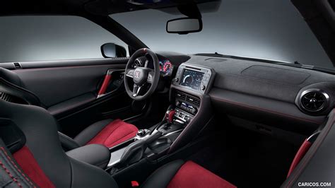 2017 Nissan GT-R NISMO | Interior