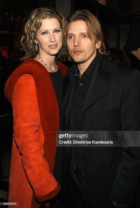 Barry Pepper and wife Cindy during "25th Hour" New York City Premiere ...