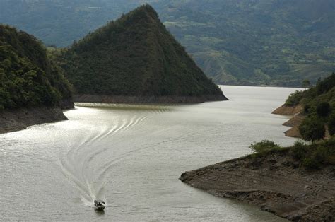 Embalses de Colombia llegan al 64 de cara al fenómeno de El Niño