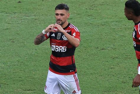 Gola O De Arrascaeta Marcou Ltimo Flamengo X Bragantino Mundo Bola