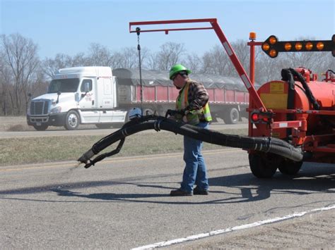 5 Different Methods of Pothole Repair - The News Wheel