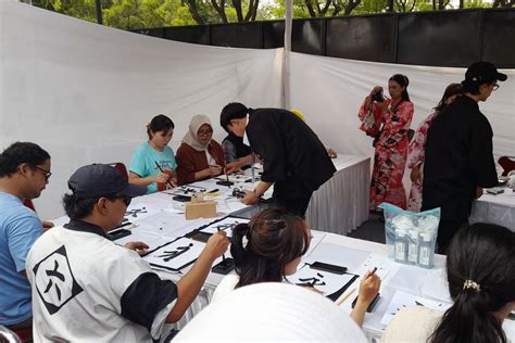 Foto Aktivitas Seru Di Jak Japan Matsuri Nonton Grup Idola