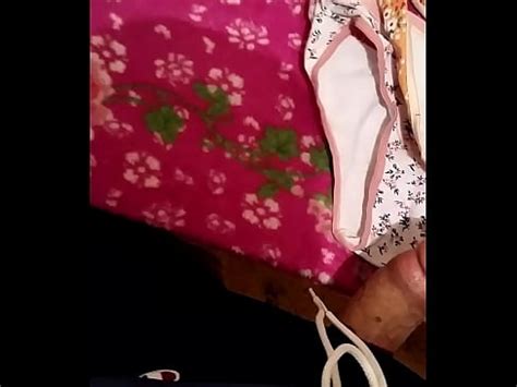 Punhetando Calcinhas Da Cunhada XVIDEOS