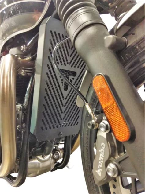 GRILLE DE PROTECTION radiateur TRIUMPH BONNEVILLE 1200 de l année 2016