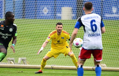 Profigeschäft Baumgarts Urteil zu HSV Keeper Heuer Fernandes