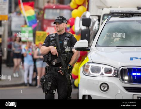 Gay Policeman Hi Res Stock Photography And Images Alamy