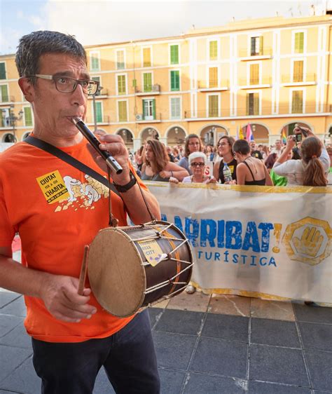 Palma de Mallorca: Größte Demonstration gegen Massentourismus - DER SPIEGEL