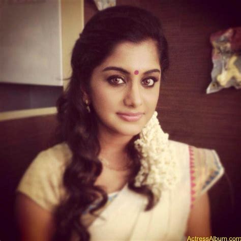 Meera Nandan Hot Pictures Actress Album