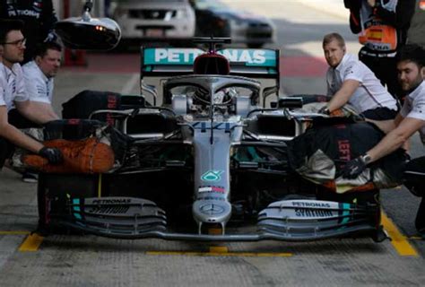 F Hamilton Lidera Primeiro Dia De Testes Em Barcelona