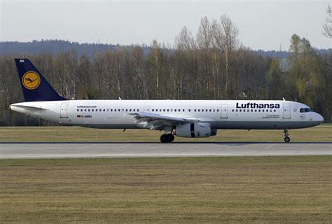 D AIRH Lufthansa Airbus A321 131 C N 412 Garmisch Parte Flickr