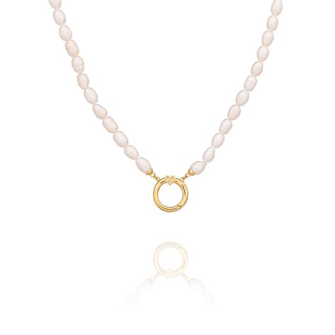 Pearl Charm Clasp Necklace Gold | Shen Yun Collections