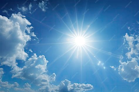 Fotos Do Céu Com Sol - Céu azul com nuvens claras e sol brilhante cenário amplo do céu de ...
