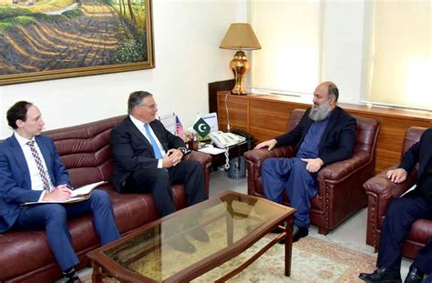 strategic talks boost pakistan  trade trade world news