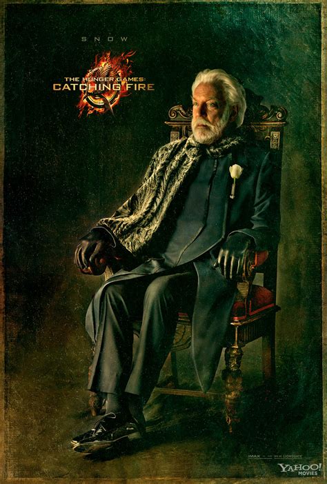 The Hunger Games France Portrait Du Président Snow Dans Lembrasement