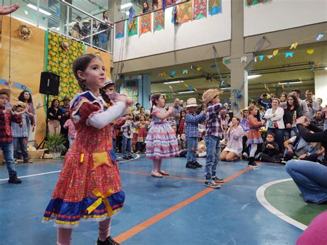 Dança música comidas típicas e muita diversão é o que promete o