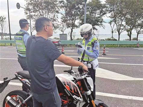 “空地结合”，向摩托车违法行为亮剑