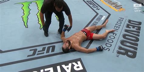 Jorge Masvidal Gets Knocked Out Cold By Kamaru Usman At Ufc 261 Brobible