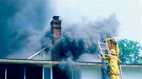 Qué hacer después de un incendio en el hogar State Farm