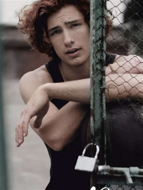 Издательство CLEVER Ржавчина : @wave Ольга Образцова wish