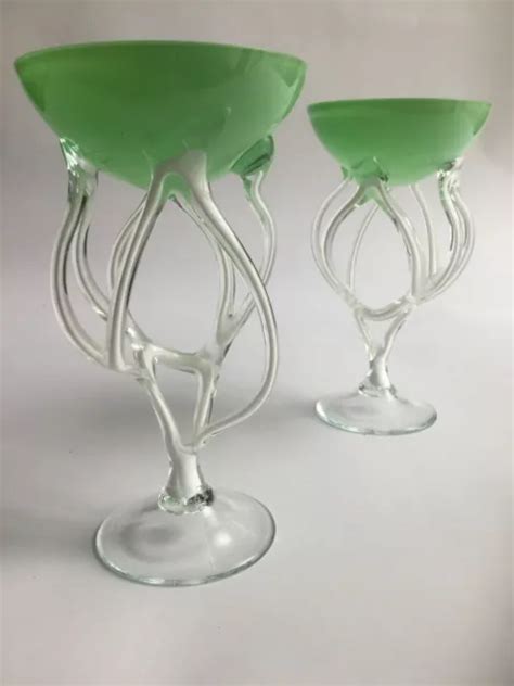 Coupes En Verre Vert V Nitien Tiges Filigranes Collection Murano Vase