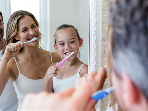 Por Dentro Salud Cuatro Consejos Para Cepillarse Bien Los Dientes