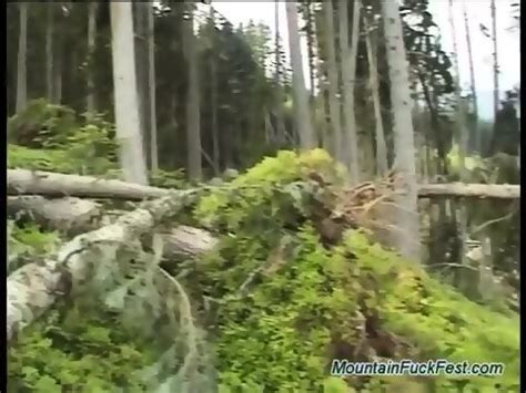 Extreme Threesome Sex In Nature