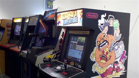 Matt's projects & portfolio: Arcade cabinet