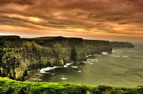 Cliffs Of Moher Ireland Wallpapers 4k Hd Cliffs Of Moher Ireland