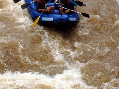 Wisata Arung Jeram Antara Foto