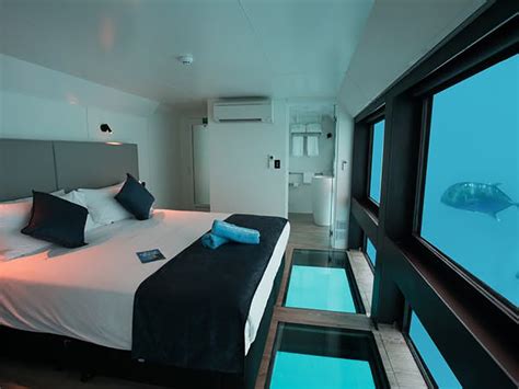 8 Coolest Underwater Hotels Around the World - The Expedition